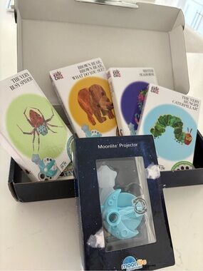 Storytime Moon Projector with The Very Hungry Caterpillar Book Set - Light Blue